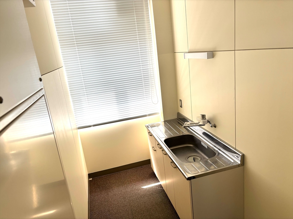 2階2号室給湯室